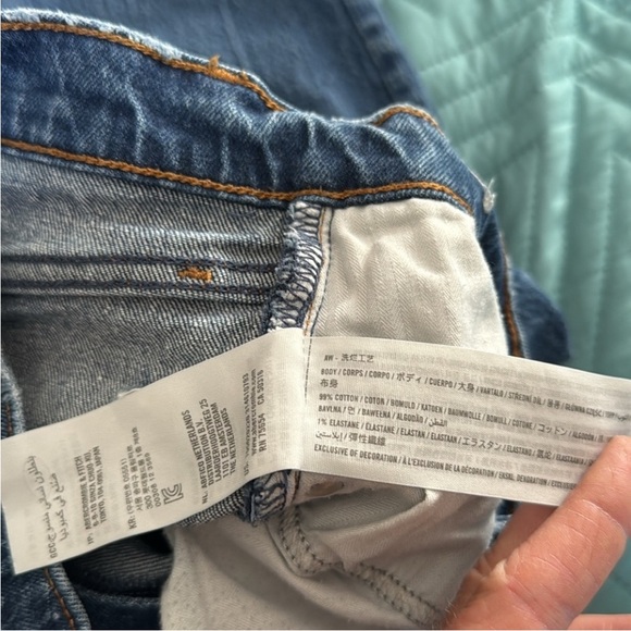Abercrombie & Fitch The ‘90s Straight Ultra High Rise Size: 30/10R Inseam: 30” - Picture 5 of 6